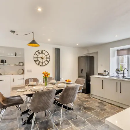 Holiday home Ashwood