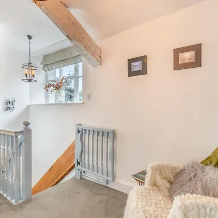 Holiday home Ashwood *